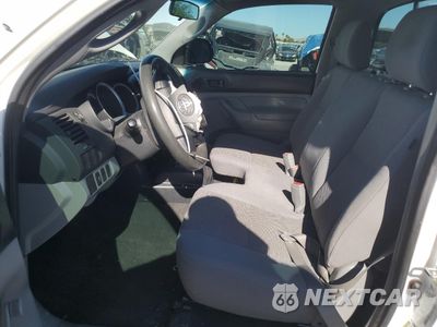 Zdjęcie 7 z 14 samochodu: 2012 TOYOTA TACOMA VIN:5TFNX4CN9CX016953 - miniatura