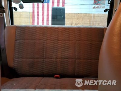 Zdjęcie 10 z 14 samochodu: 1999 JEEP WRANGLER / TJ SPORT VIN:1J4FY19S1XP492501 - miniatura