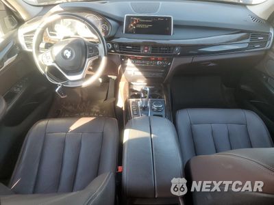 Zdjęcie 8 z 13 samochodu: 2016 BMW X5 XDR40E VIN:5UXKT0C50G0S76940 - miniatura