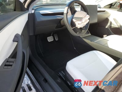 Zdjęcie 8 z 13 samochodu: 2025 TESLA MODEL 3 VIN:5YJ3E1EB8SF001545 - miniatura