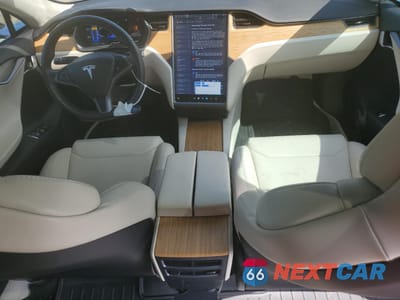 Zdjęcie 8 z 12 samochodu: 2018 TESLA MODEL S VIN:5YJSA1E27JF296885 - miniatura