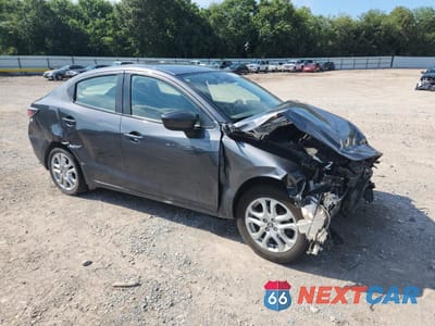 Czwarte zdjęcie samochodu z boku: 2019 TOYOTA YARIS IA VIN:3MYDLBYV8JY303847 - miniatura