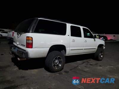 Trzecie zdjęcie samochodu z tyłu: 2002 CHEVROLET SUBURBAN K1500 VIN:1GNFK16T42J113868 - miniatura