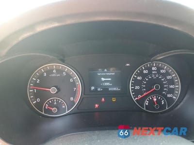 Zdjęcie 9 z 12 samochodu: 2019 KIA OPTIMA LX VIN:5XXGT4L32KG365929 - miniatura