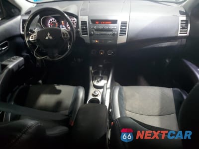 Zdjęcie 8 z 13 samochodu: 2011 MITSUBISHI OUTLANDER SE VIN:JA4JT3AW6BU015916 - miniatura