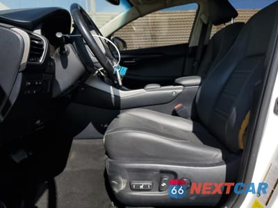 Zdjęcie 7 z 14 samochodu: 2018 LEXUS NX 300 BASE VIN:JTJBARBZ1J2158114 - miniatura