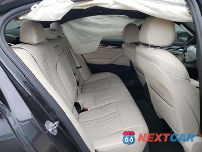 Zdjęcie 10 z 12 samochodu: 2021 BMW 530 XI VIN:WBA13BJ0XMWW98252 - miniatura