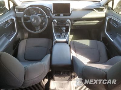 Zdjęcie 8 z 13 samochodu: 2023 TOYOTA RAV4 LE VIN:JTMK1RFV1PD096351 - miniatura