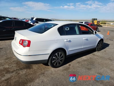 Trzecie zdjęcie samochodu z tyłu: 2007 VOLKSWAGEN PASSAT VIN:WVWJK73C97P068179 - miniatura