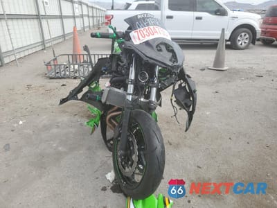 Drugie zdjęcie samochodu z przodu: 2025 KAWASAKI EX650 P VIN:ML5EXEP14SDAG5208 - miniatura