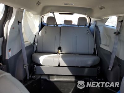 Zdjęcie 10 z 15 samochodu: 2022 TOYOTA SIENNA XLE VIN:5TDYRKECXNS128161 - miniatura