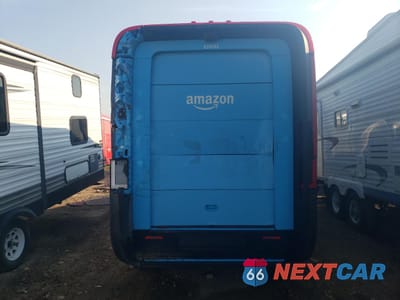 Zdjęcie 6 z 14 samochodu: 2025 RIVIAN EDV 700 VIN:7FCEHEB23SN029762 - miniatura