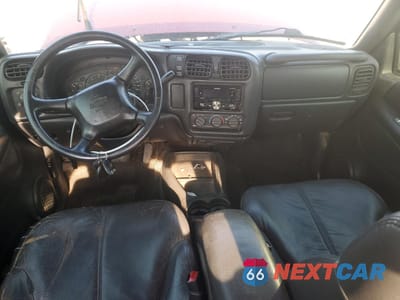 Zdjęcie 8 z 15 samochodu: 2004 CHEVROLET S TRUCK S10 VIN:1GCDT13X74K134375 - miniatura