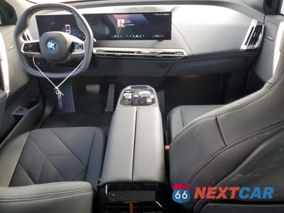 Zdjęcie 8 z 15 samochodu: 2025 BMW IX XDRIVE50 VIN:WB523CF03SCS82320 - miniatura