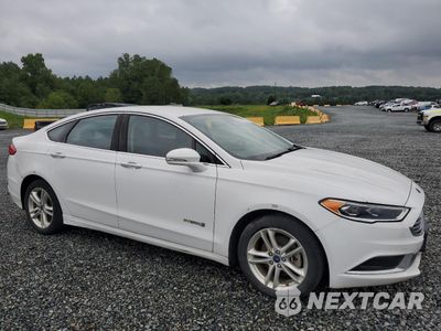 Czwarte zdjęcie samochodu z boku: 2018 FORD FUSION SE HYBRID VIN:3FA6P0LU1JR118828 - miniatura