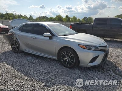 Czwarte zdjęcie samochodu z boku: 2018 TOYOTA CAMRY L VIN:JTNB11HK8J3013446 - miniatura