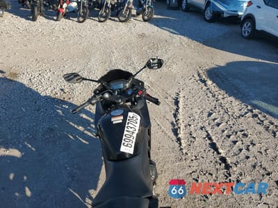Zdjęcie 6 z 9 samochodu: 2015 HONDA CBR500 R VIN:MLHPC4469F5200301 - miniatura