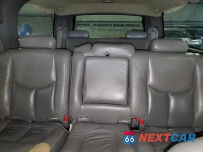Zdjęcie 10 z 13 samochodu: 2006 GMC YUKON XL DENALI VIN:1GKFK66U36J147969 - miniatura