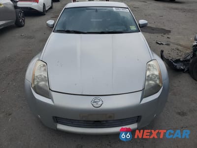 Piąte zdjęcie samochodu w środku: 2005 NISSAN 350Z COUPE VIN:JN1AZ34E25M653465 - miniatura