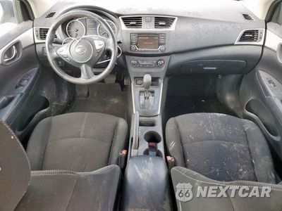 Zdjęcie 8 z 12 samochodu: 2018 NISSAN SENTRA S VIN:3N1AB7AP8JY290520 - miniatura