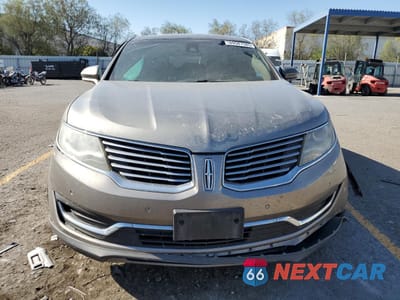 Piąte zdjęcie samochodu w środku: 2016 LINCOLN MKX RESERVE VIN:2LMPJ8LP1GBL42469 - miniatura