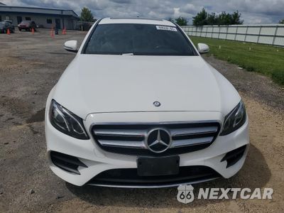 Piąte zdjęcie samochodu w środku: 2017 MERCEDES-BENZ E 300 4MATIC VIN:WDDZF4KB2HA048154 - miniatura