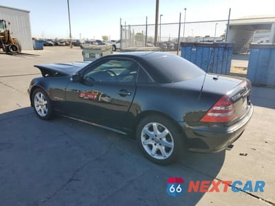 Drugie zdjęcie samochodu z przodu: 2003 MERCEDES-BENZ SLK 230 KOMPRESSOR VIN:WDBKK49F33F280207 - miniatura