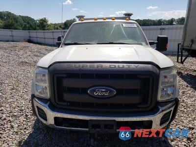 Piąte zdjęcie samochodu w środku: 2012 FORD F550 SUPER DUTY VIN:1FDUF5HT3CEA73801 - miniatura