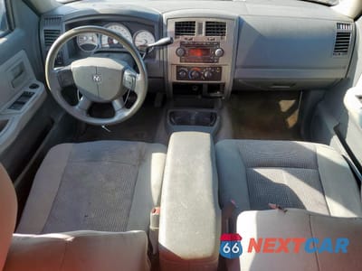 Zdjęcie 8 z 12 samochodu: 2007 DODGE DAKOTA QUAD SLT VIN:1D7HE48N97S166520 - miniatura