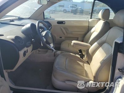 Zdjęcie 7 z 12 samochodu: 2006 VOLKSWAGEN NEW BEETLE CONVERTIBLE OPTION PACKAGE 2 VIN:3VWSG31Y36M314156 - miniatura
