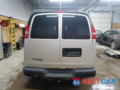 Zdjęcie 6 z 13 samochodu: 2012 CHEVROLET EXPRESS G3500 LS VIN:1GAZGZFG5C1188551 - miniatura
