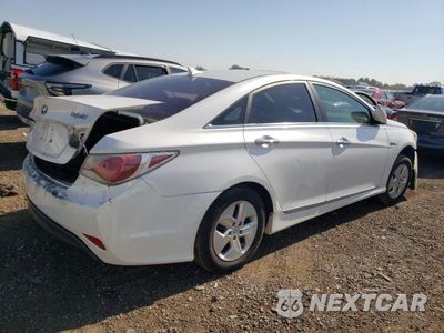 Trzecie zdjęcie samochodu z tyłu: 2011 HYUNDAI SONATA HYBRID VIN:KMHEC4A41BA012818 - miniatura