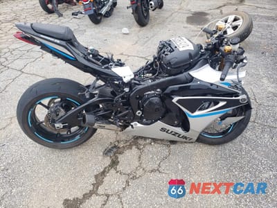 2025 SUZUKI GSX-R1000 R JS1DM11H5S7100311 - główne zdjęcie licytacji z USA - miniatura