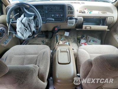 Zdjęcie 8 z 13 samochodu: 1995 CHEVROLET SUBURBAN K1500 VIN:1GNFK16K8SJ421357 - miniatura