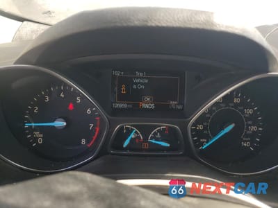 Zdjęcie 9 z 13 samochodu: 2019 FORD ESCAPE SE VIN:1FMCU9GD1KUB31234 - miniatura