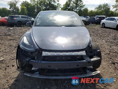 Piąte zdjęcie samochodu w środku: 2023 TESLA MODEL Y VIN:7SAYGDEE1PA192096 - miniatura