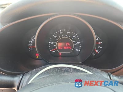 Zdjęcie 9 z 12 samochodu: 2017 KIA SOUL VIN:KNDJN2A2XH7882797 - miniatura