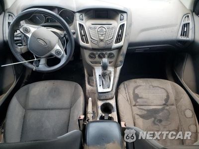 Zdjęcie 8 z 13 samochodu: 2014 FORD FOCUS SE VIN:1FADP3K22EL296079 - miniatura