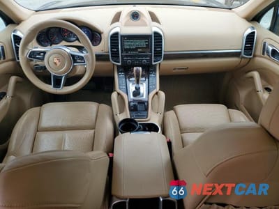 Zdjęcie 8 z 13 samochodu: 2016 PORSCHE CAYENNE VIN:WP1AA2A24GLA06274 - miniatura