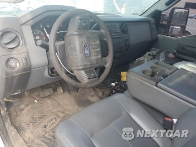 Zdjęcie 8 z 13 samochodu: 2012 FORD F550 SUPER DUTY VIN:1FDUF5HT5CED20350 - miniatura