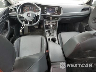 Zdjęcie 8 z 12 samochodu: 2019 VOLKSWAGEN JETTA S VIN:3VWC57BU1KM120698 - miniatura