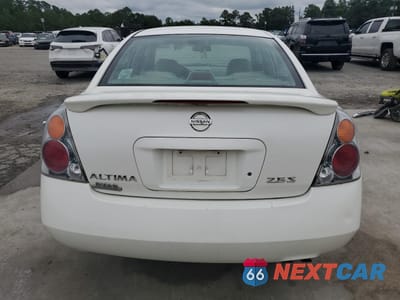 Zdjęcie 6 z 12 samochodu: 2003 NISSAN ALTIMA BASE VIN:1N4AL11D63C242836 - miniatura
