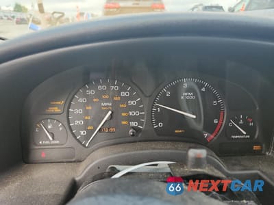 Zdjęcie 9 z 12 samochodu: 2002 SATURN SC1 VIN:1G8ZP12872Z214777 - miniatura