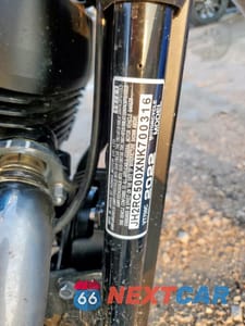 Zdjęcie 9 z 10 samochodu: 2022 HONDA VT750 C VIN:JH2RC500XNK700316 - miniatura