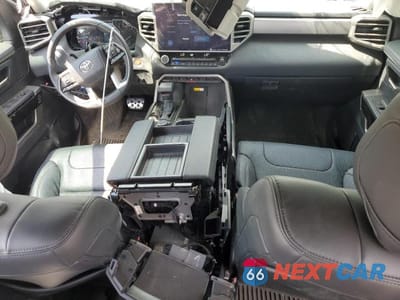 Zdjęcie 8 z 12 samochodu: 2023 TOYOTA TUNDRA CREWMAX LIMITED VIN:5TFJA5DB5PX109713 - miniatura