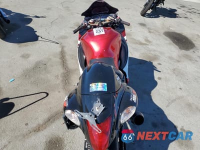 Zdjęcie 6 z 10 samochodu: 2008 SUZUKI GSX1300 R VIN:JS1GX72A082111537 - miniatura