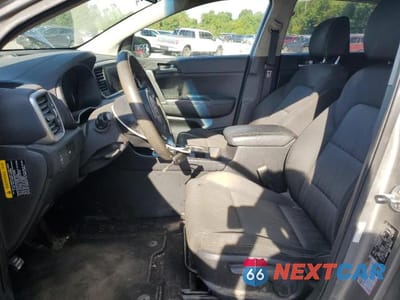 Zdjęcie 7 z 13 samochodu: 2020 KIA SPORTAGE LX VIN:KNDPMCAC6L7666482 - miniatura