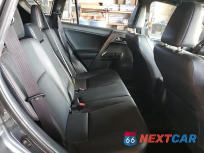 Zdjęcie 11 z 14 samochodu: 2018 TOYOTA RAV4 SE VIN:JTMJFREV1JJ231819 - miniatura