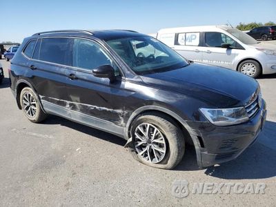 Czwarte zdjęcie samochodu z boku: 2021 VOLKSWAGEN TIGUAN S VIN:3VV1B7AX0MM121215 - miniatura