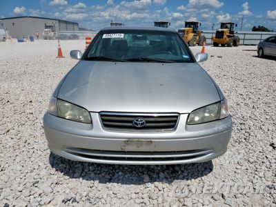 Piąte zdjęcie samochodu w środku: 2000 TOYOTA CAMRY CE VIN:JT2BG22K8Y0457528 - miniatura